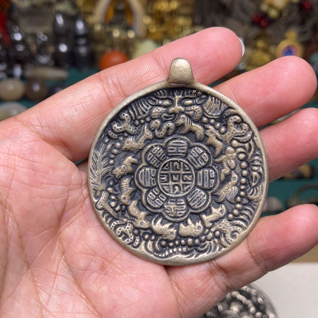 飞***胡工艺品九宫工艺品