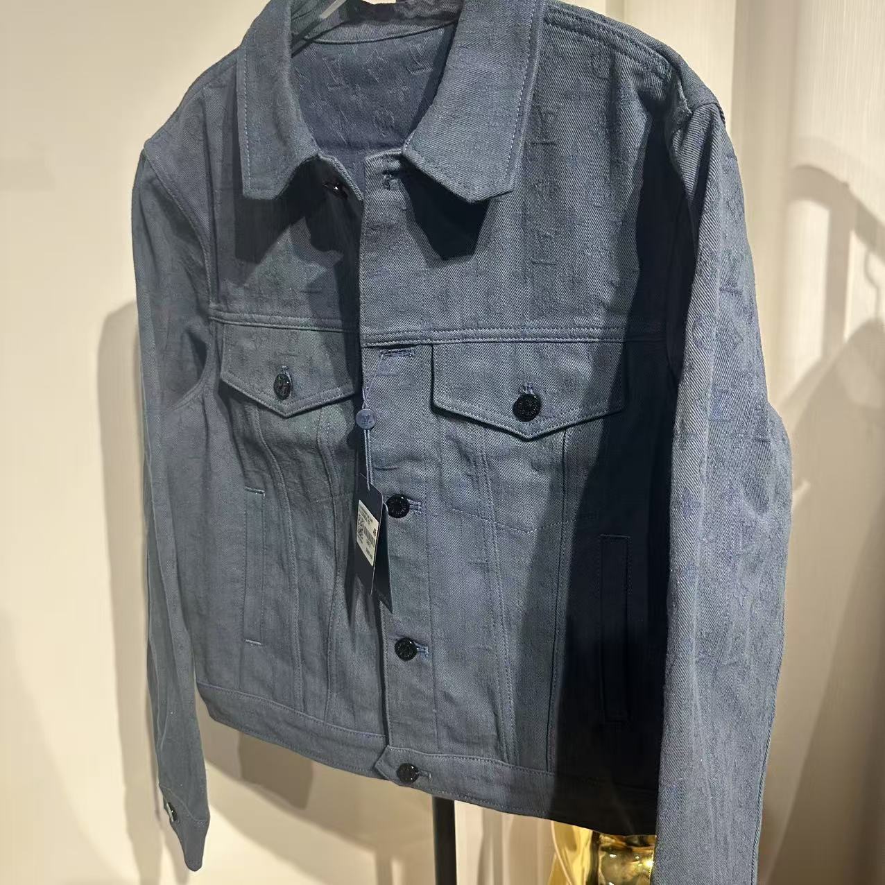 99新 LouisVuitton/路易威登 老花蓝牛仔外套 236