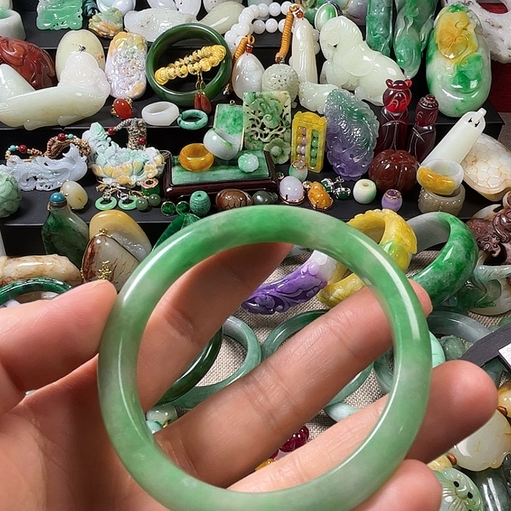 ꧁***꧂翡翠未镶嵌颈饰翡翠未镶嵌颈饰