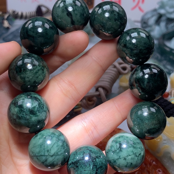 翡翠颈饰未镶嵌保真天然A货翡翠