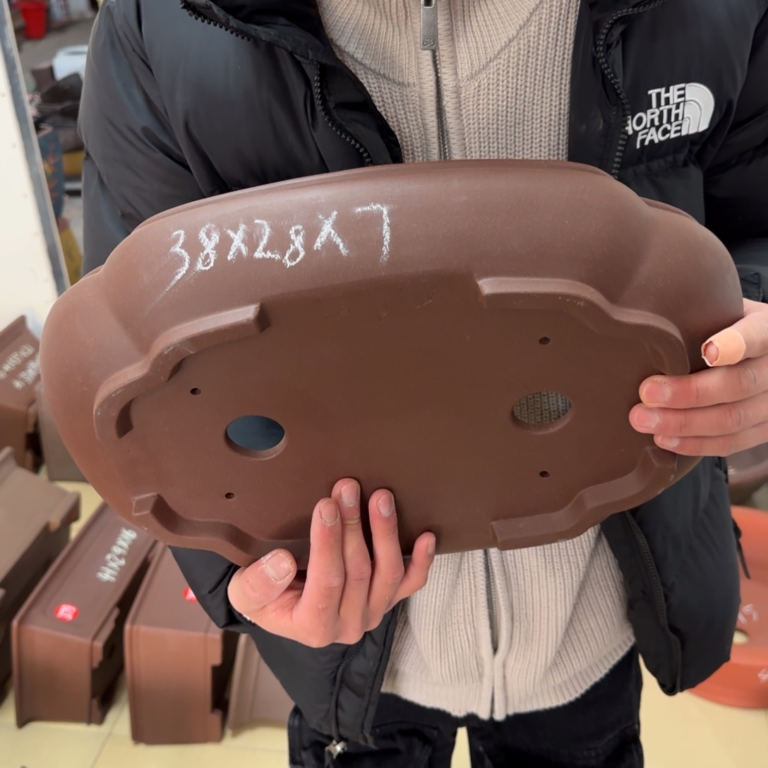 紫砂花盆呜呜呜呜