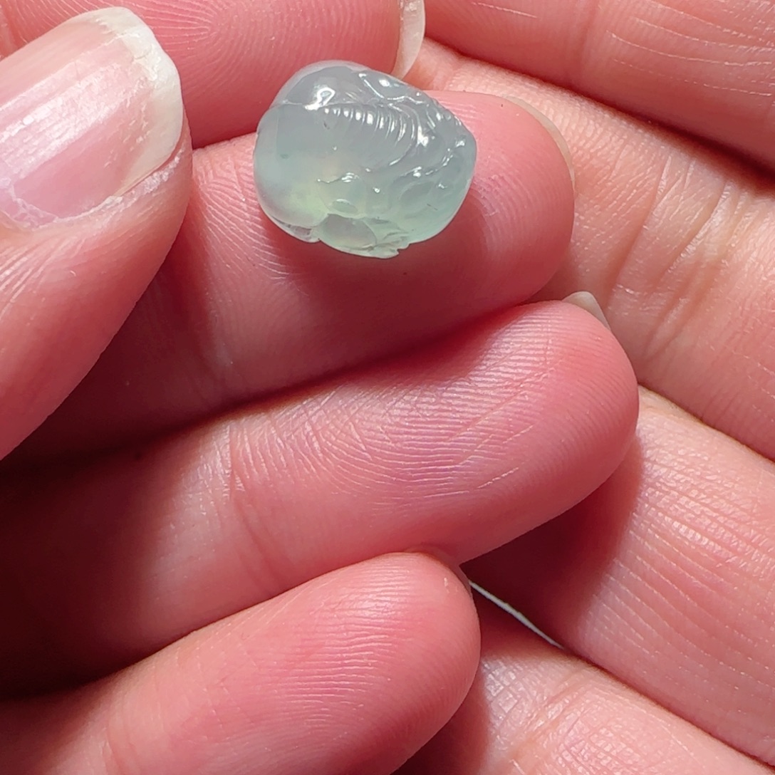 定制翡翠未镶嵌天然翡翠貔貅