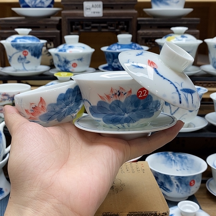 手绘荷花悬停盖碗150cc➕同款主人杯釉下彩微瑕福利款