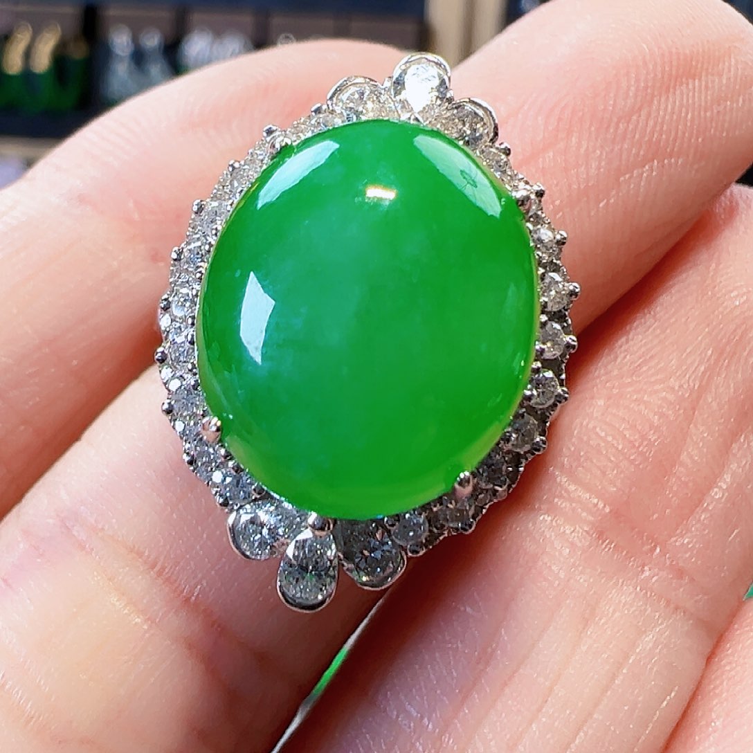 翡翠戒指18K金镶嵌签收后24小时鉴赏期