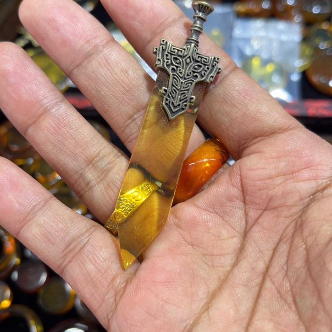 手链琥珀未镶嵌刀