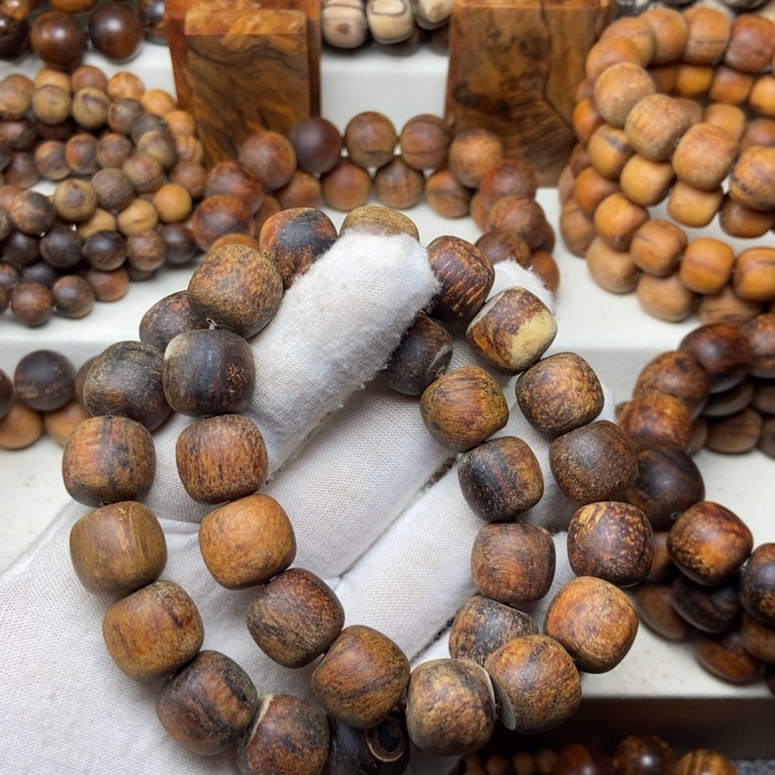 贡木福利1314老型珠手串2条瑕疵