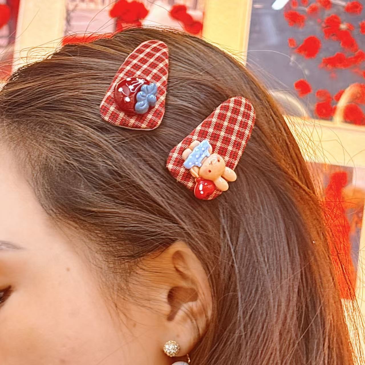 草莓兔子红色格子发夹一对装