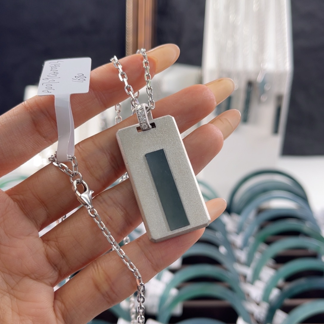 翡翠未镶嵌手镯项链