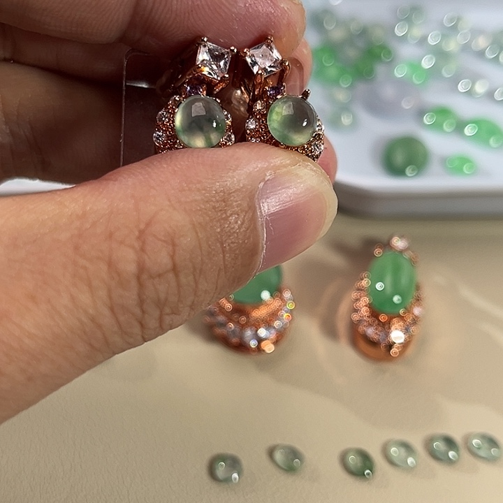 翡翠裸石缅料A货翡翠