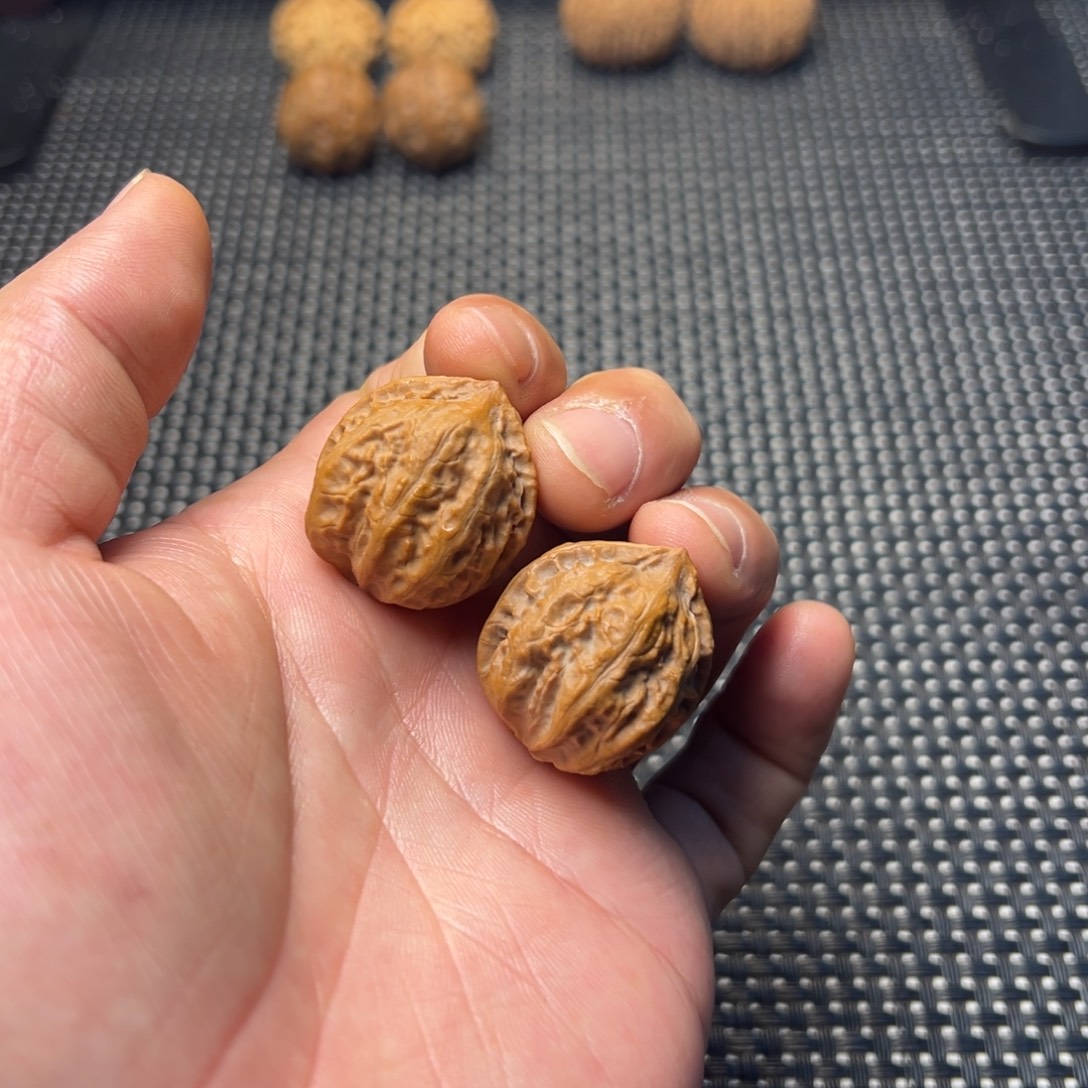 文玩核桃把件小八棱