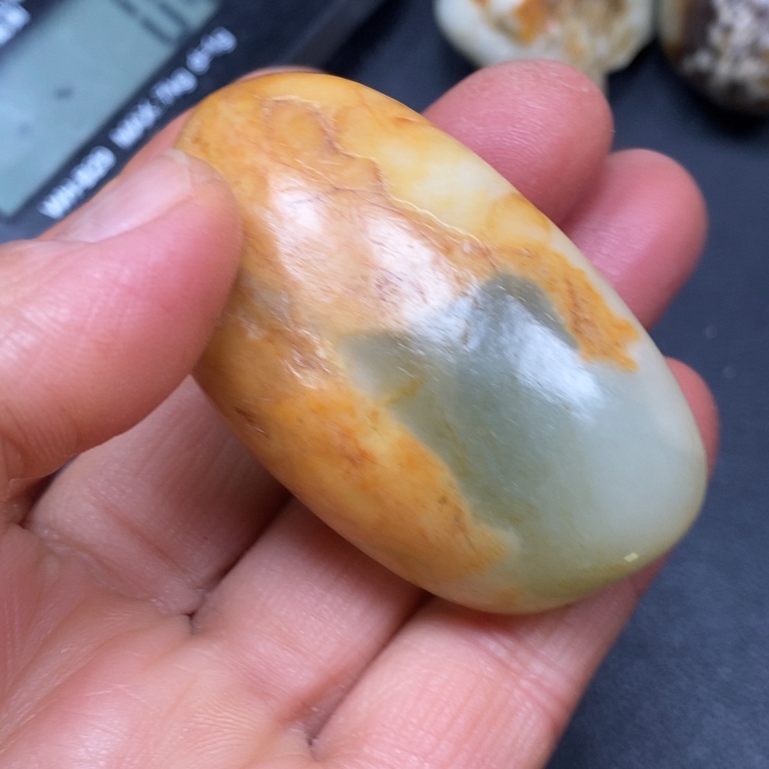 和田玉未镶嵌珠宝奇石