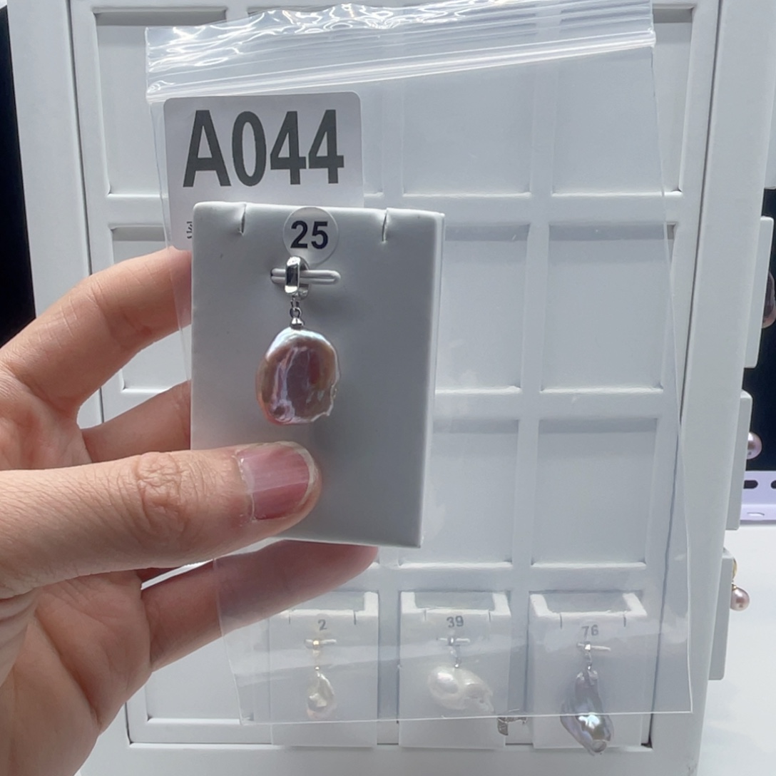 颈饰合金淡水珍珠