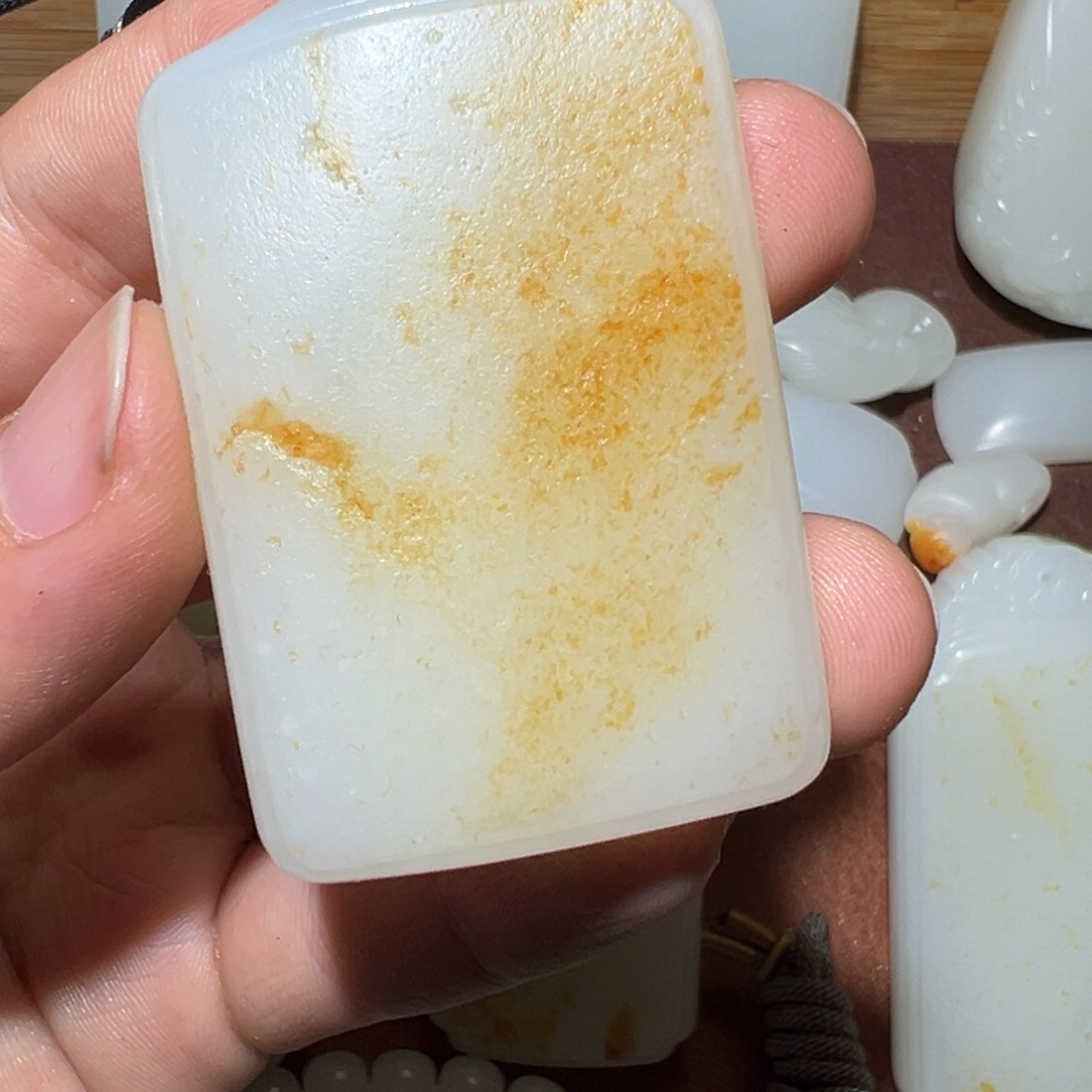 和田玉挂件未镶嵌筱*?