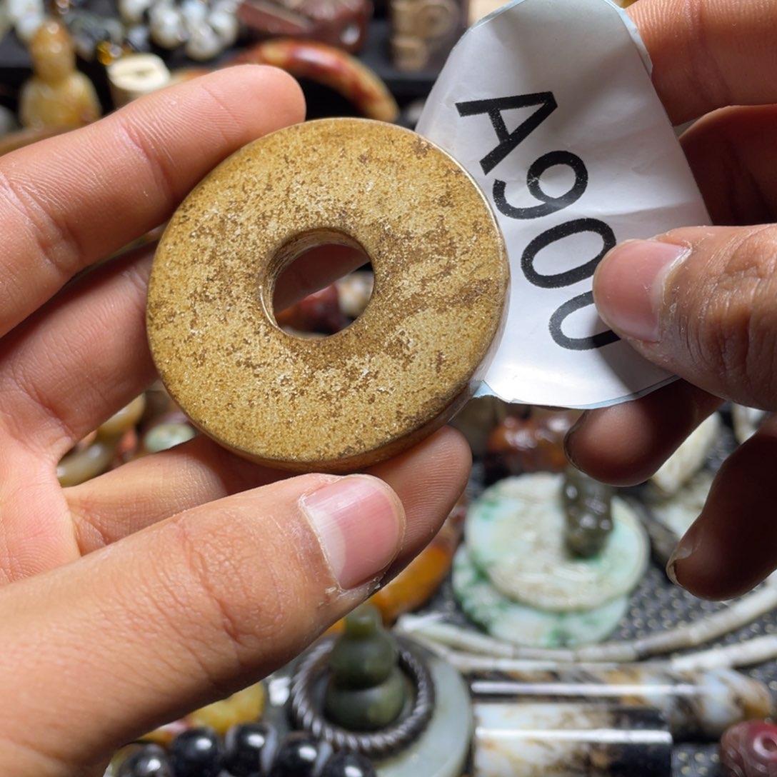 和田玉（糖玉）挂件未镶嵌