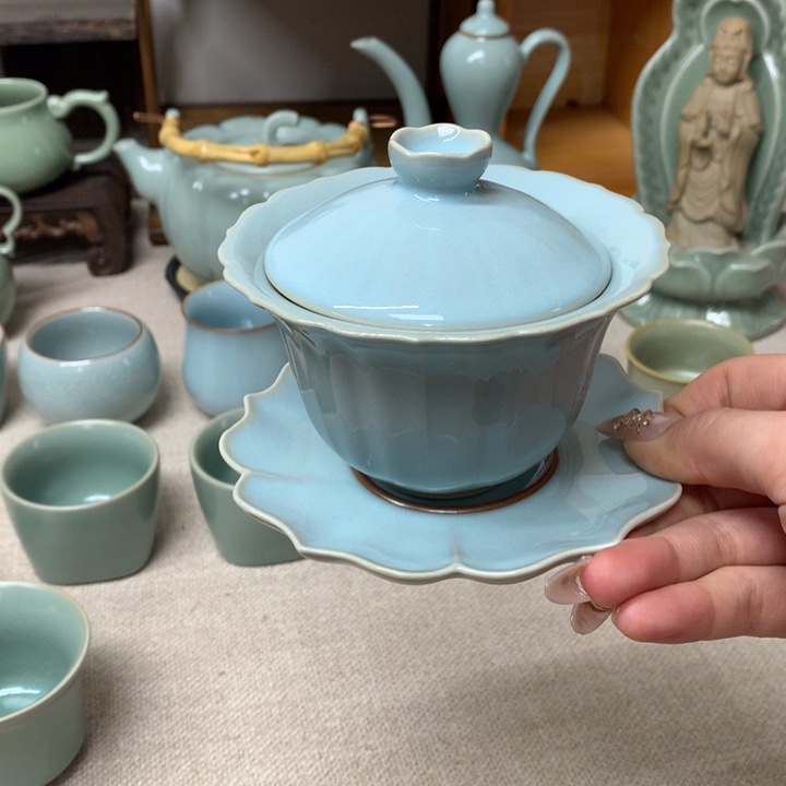 芳***茶微瑕哈哈哈哈哈哈哈哈哈哈