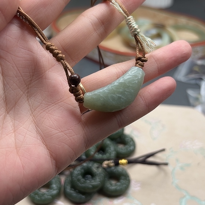 和田玉未镶嵌颈饰30