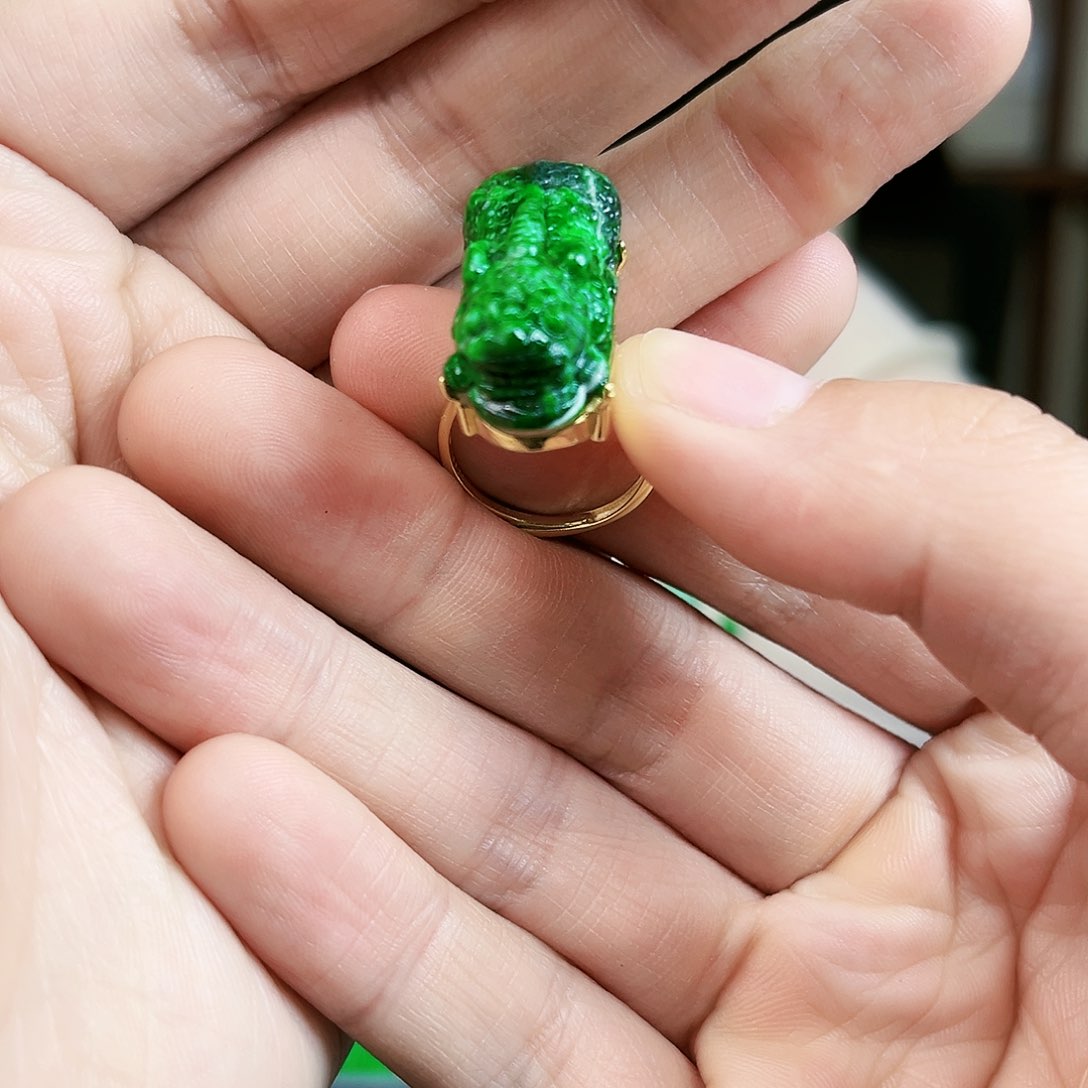 翡翠戒指银S925镶嵌戒指
