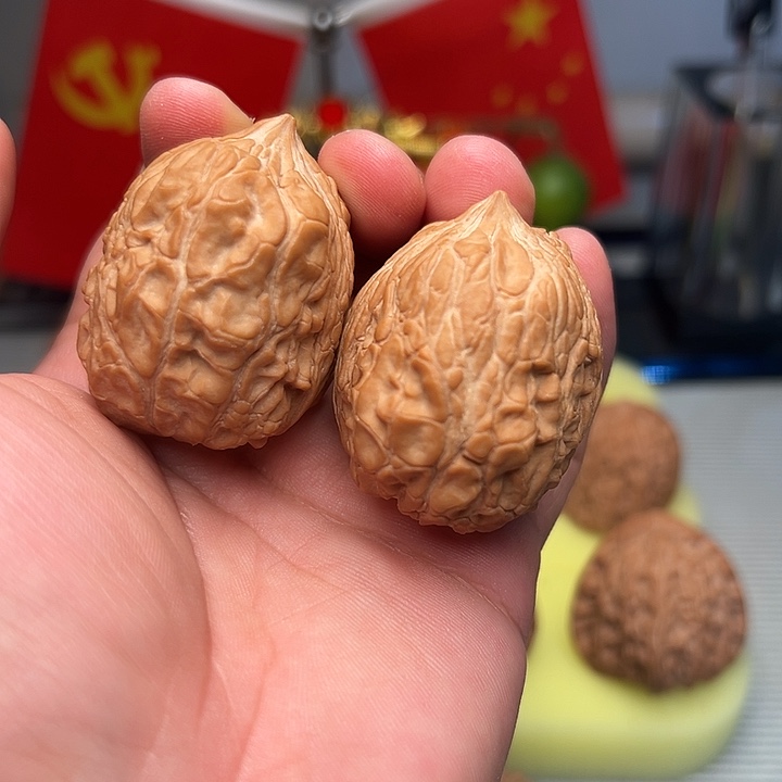 文玩核桃吊坠罗汉锤