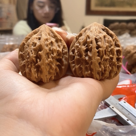 文玩核桃吊坠43鸡心有修