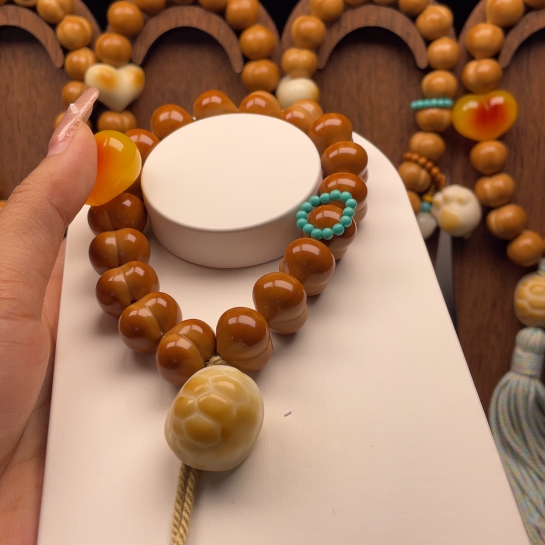 杨***怼猴头核桃吊坠全品无暇毕业级爱心屁桃16.5尺寸手工款