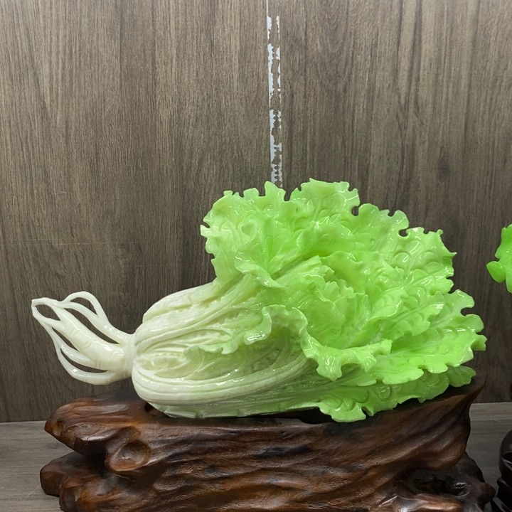 岫玉珠宝奇石未镶嵌会**笑