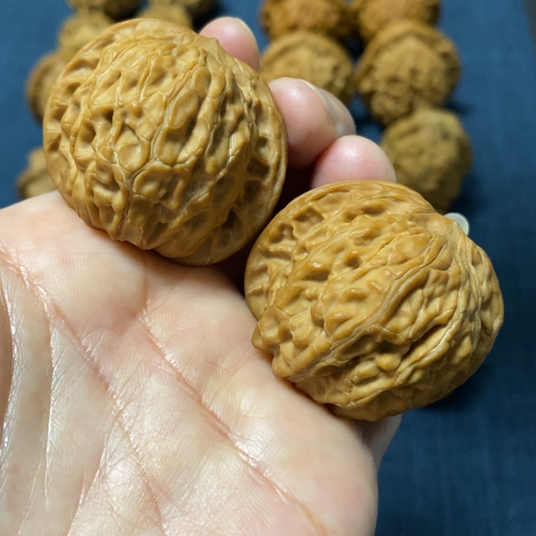 桃核吊坠磨盘狮子头39