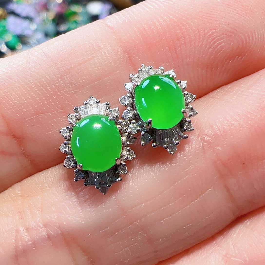 翡翠耳饰18K金镶嵌签收后24小时鉴赏期