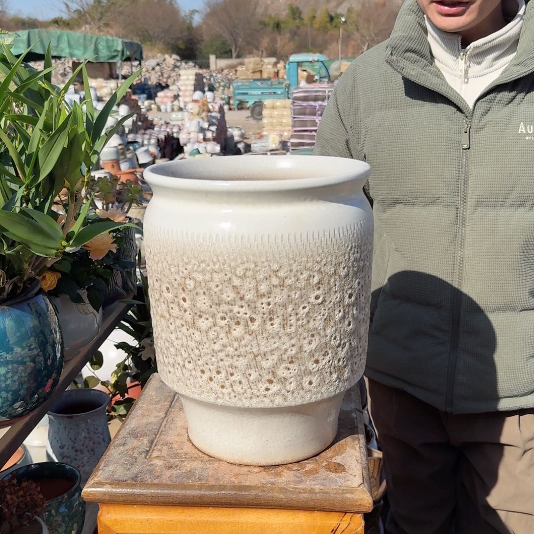 紫砂花盆口25高31（一个直筒泡泡