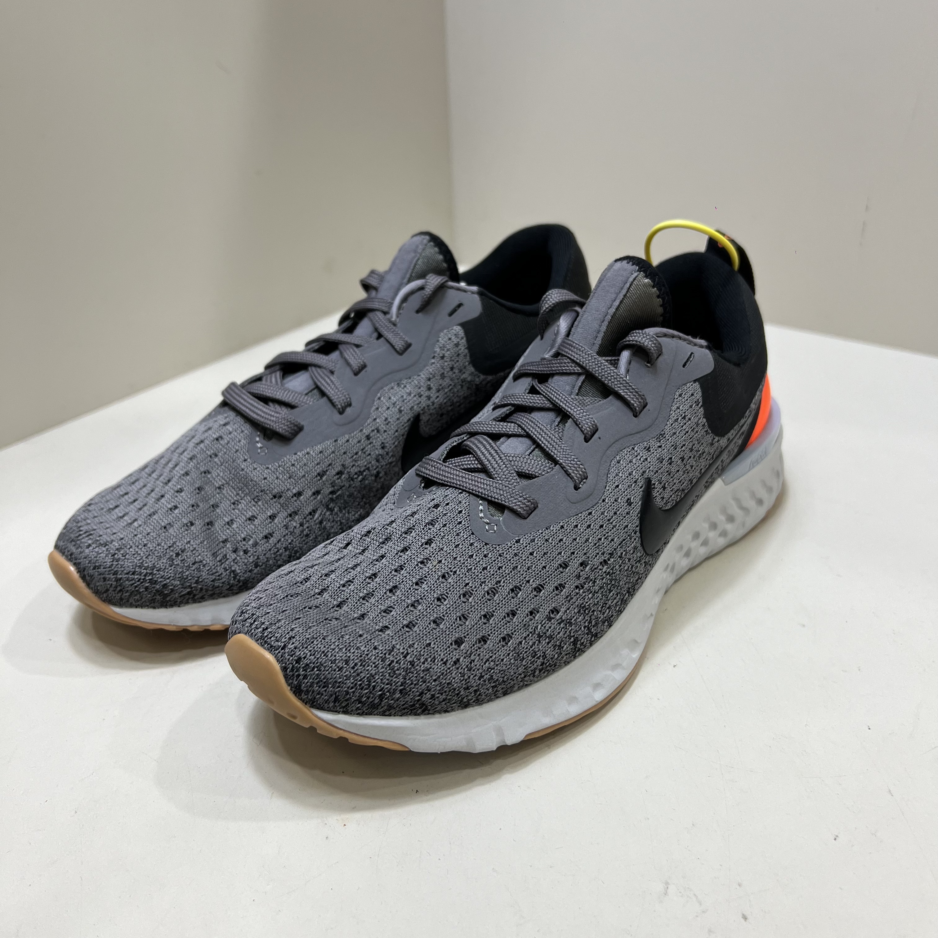 未使用 maje 全新 36.5码 maje Odyssey React  跑鞋  原盒