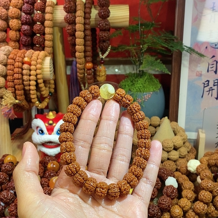 金刚菩提手串11半玉华单圈黄珠