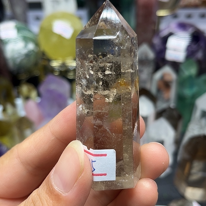 未镶嵌珠宝半成品水晶59克茶水晶柱