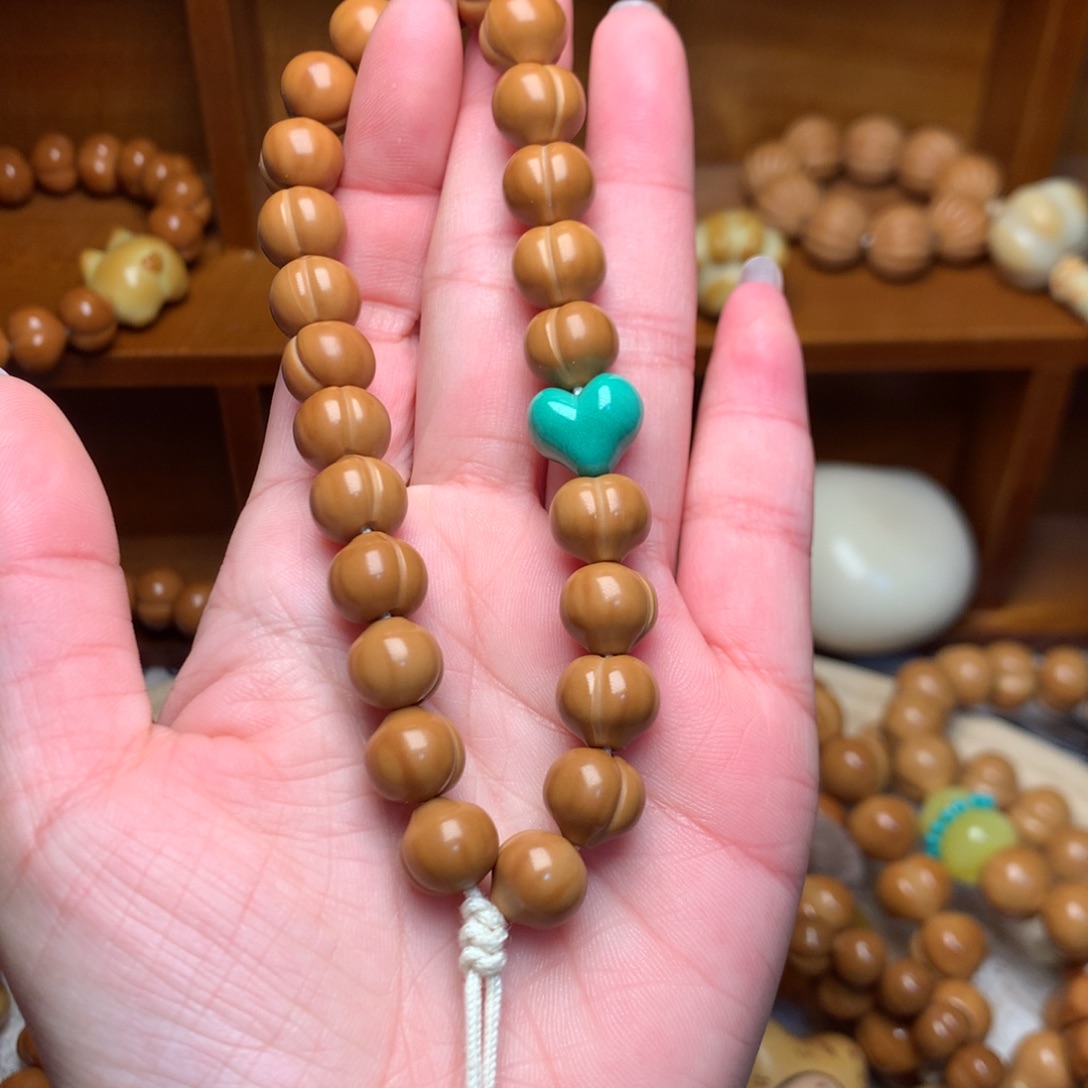 把件猴头核桃10屁桃手持爱心