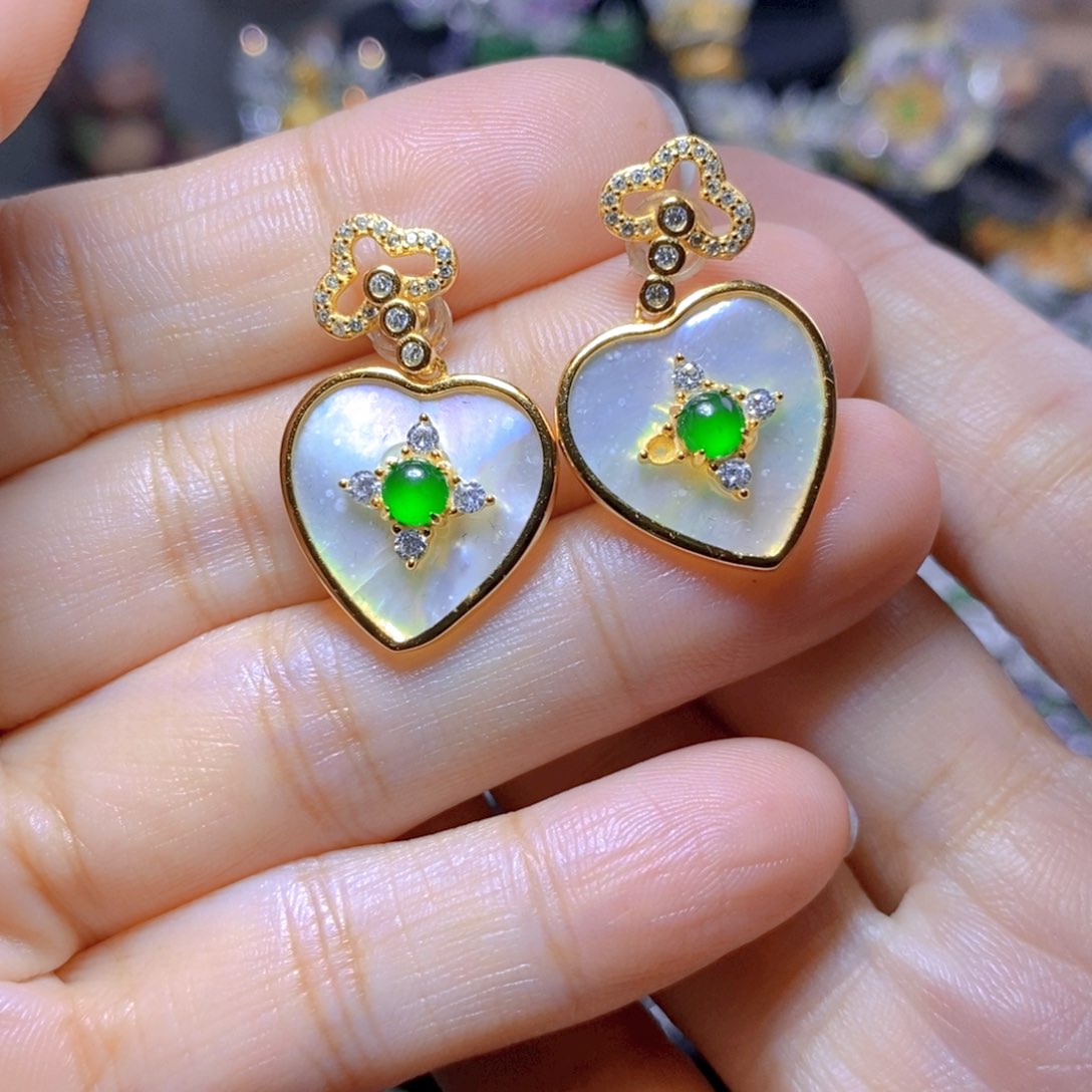 翡翠银S925镶嵌耳钉天然翡翠