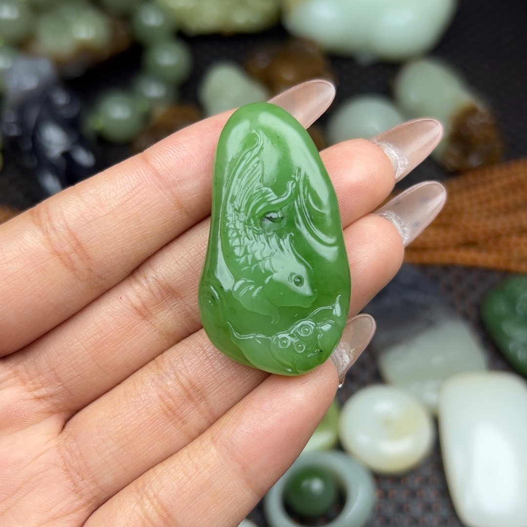 和田玉吊坠未镶嵌