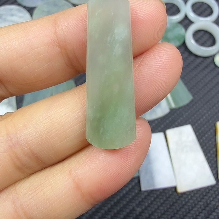 颈饰未镶嵌翡翠天然缅甸A货翡翠