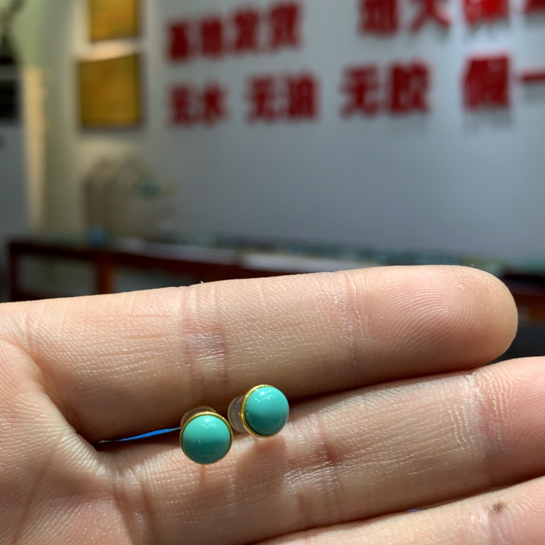 绿松石耳钉18K金镶嵌