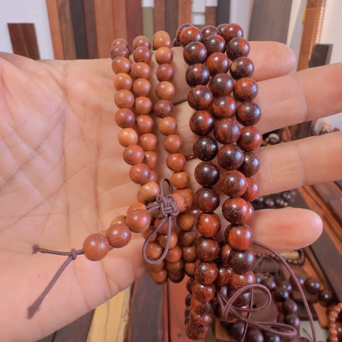 檀香紫檀（小叶紫檀）沙*0.8  108颗，部分微瑕