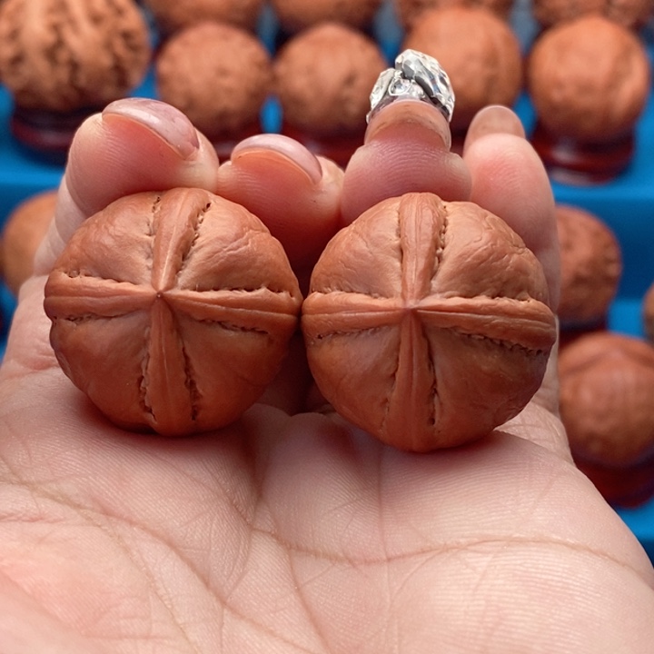 核桃精品文玩核桃手捻四棱