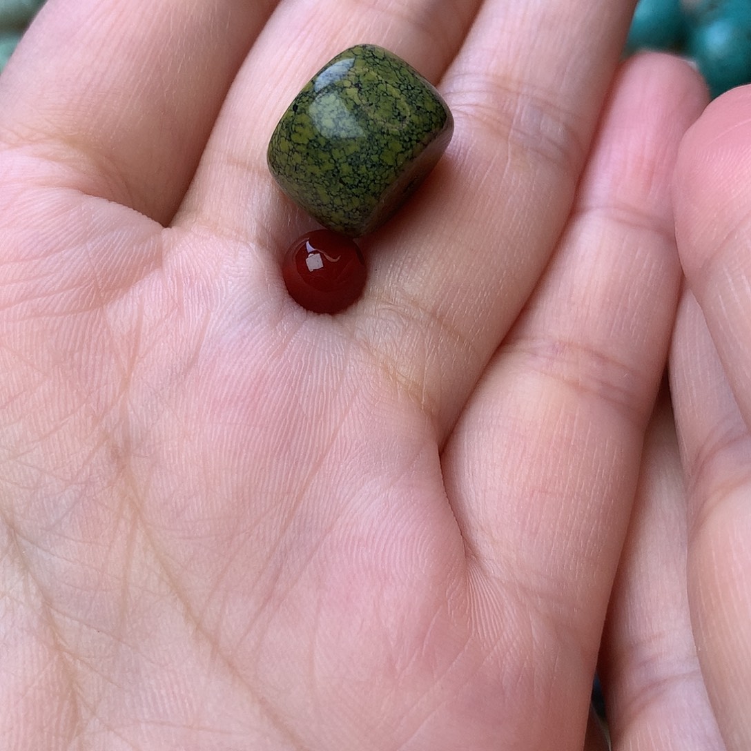 未镶嵌南红玛瑙珠宝奇石