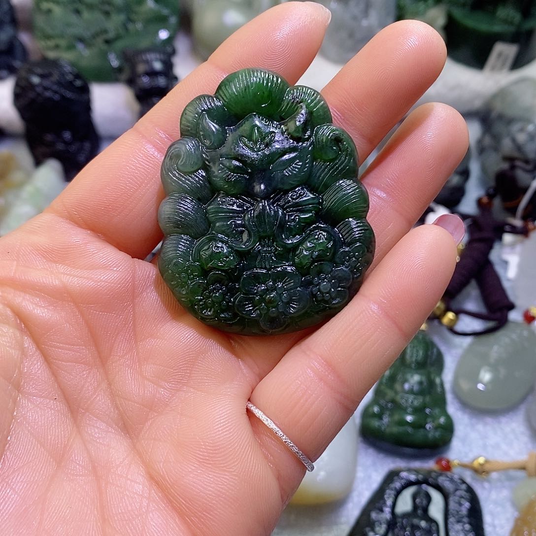 和田玉（糖玉）未镶嵌珠宝半成品