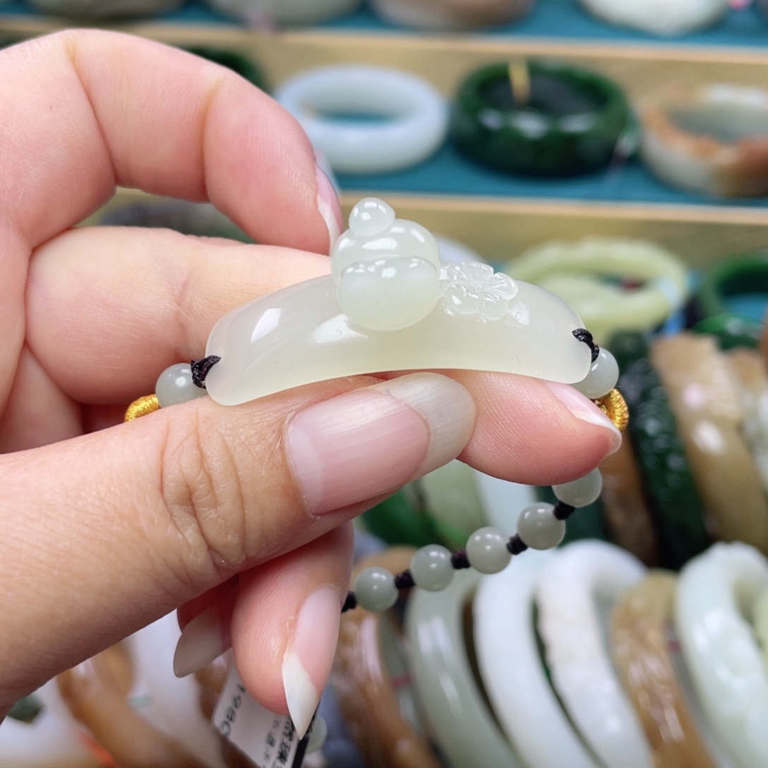 未镶嵌手链和田玉