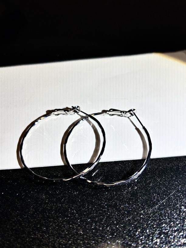 铜合金耳饰 纹理简约耳圈4.0cm