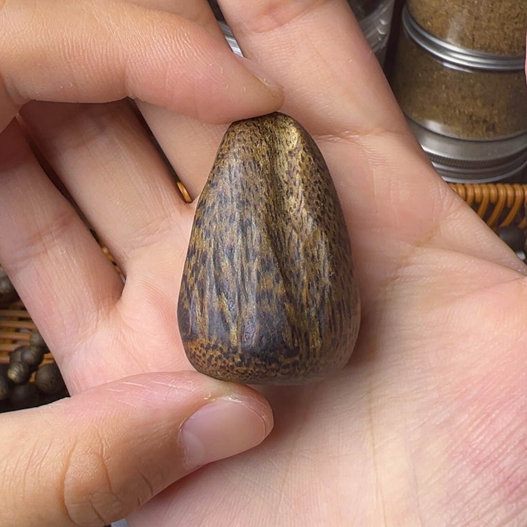 沉香碎屑沉香棋楠沉香树丁8克