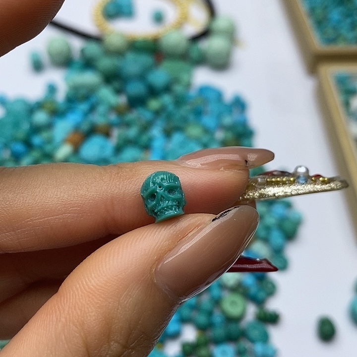 绿松石未镶嵌珠宝奇石