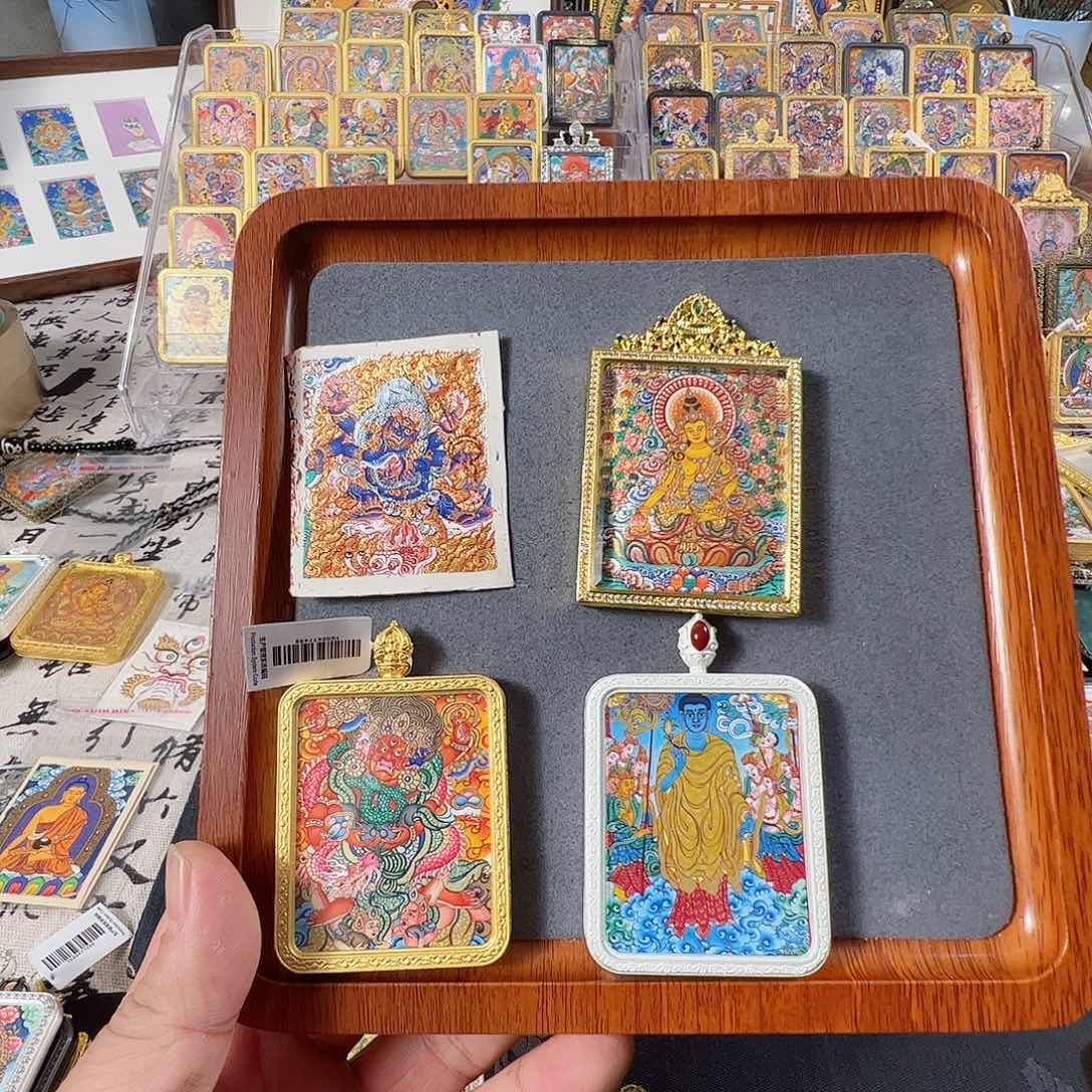 吊坠纯手绘唐卡大黑红财药师长寿