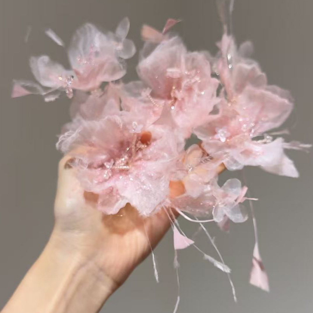 T7181清新甜美粉色绢花古装新娘头饰边夹