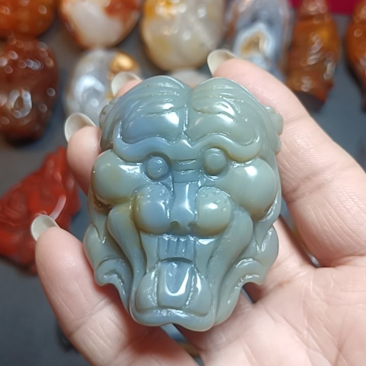 玛瑙/玉髓未镶嵌玛瑙兽头腰带扣