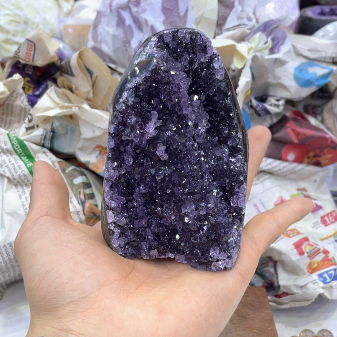 未镶嵌水晶大型摆件（非配饰）