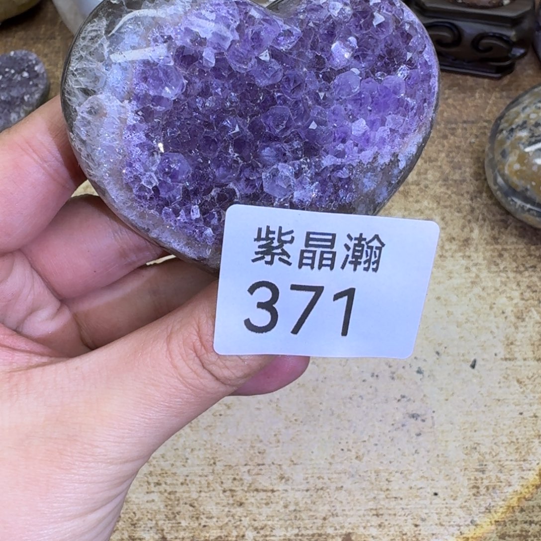 未镶嵌水晶大型摆件（非配饰）