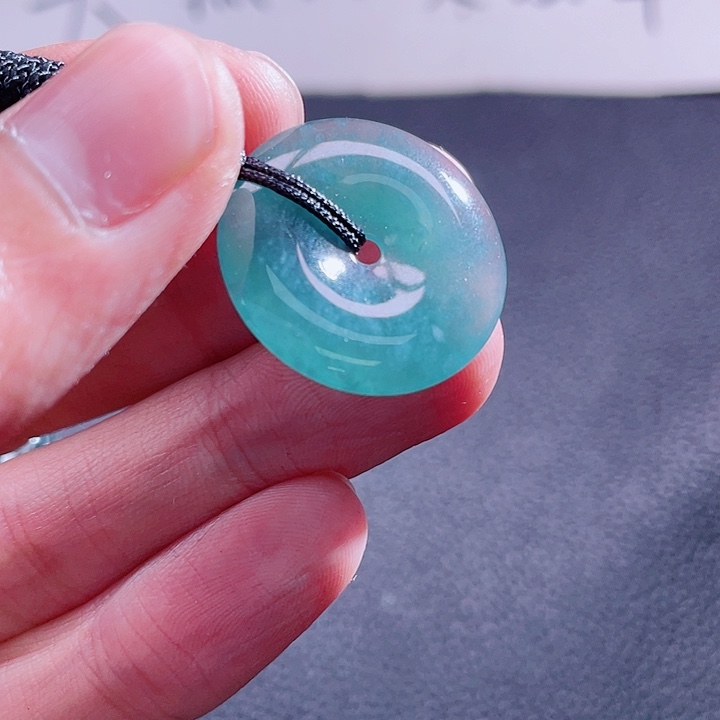 翡翠颈饰未镶嵌999999999